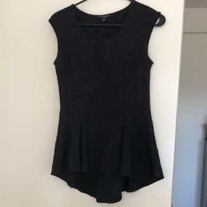 Black peplum tip
